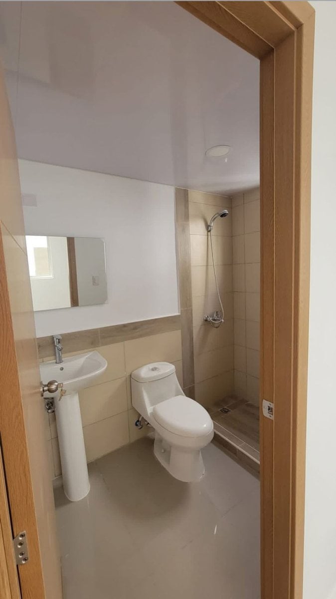 Apartamento 2do Piso NUEVO A ESTRENAR Av. Jacobo Majluta – foto 9