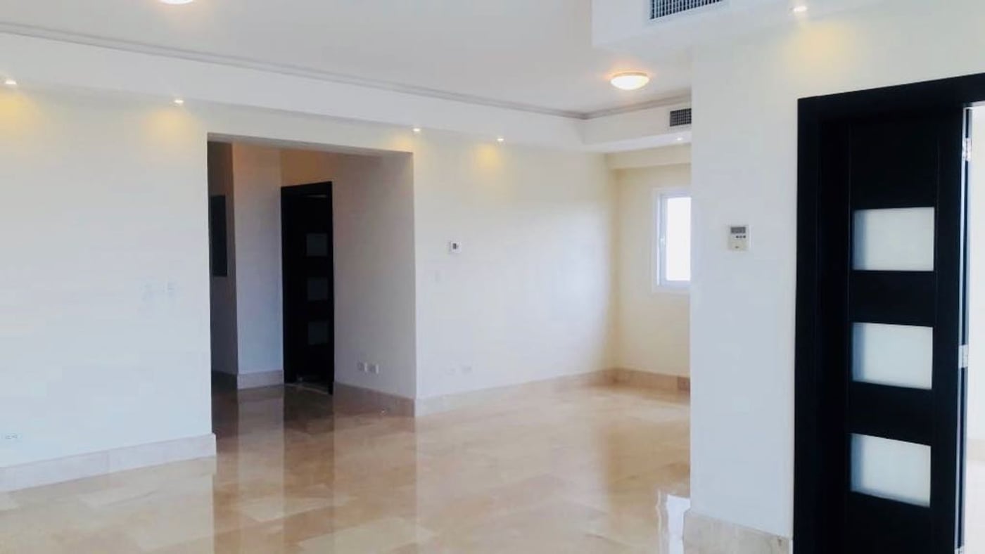 APARTAMENTO EN ALQUILER 3 AV. ANACAONA – foto 1