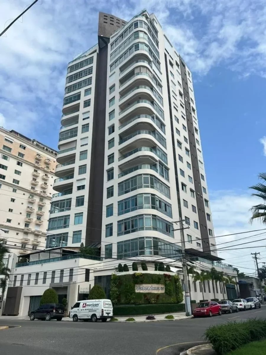 Apartamento en Los Cacicazgos, Santo Domingo – foto 1
