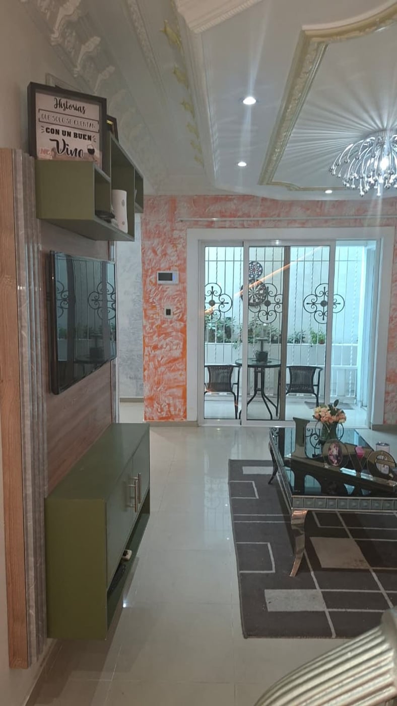 Amplia y moderna casa de tres Niveles – foto 10