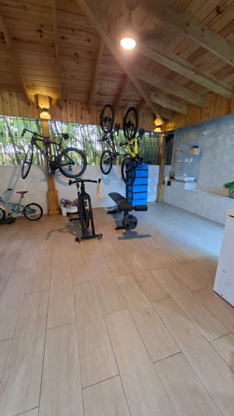 Amplia y moderna casa de tres Niveles – foto 8