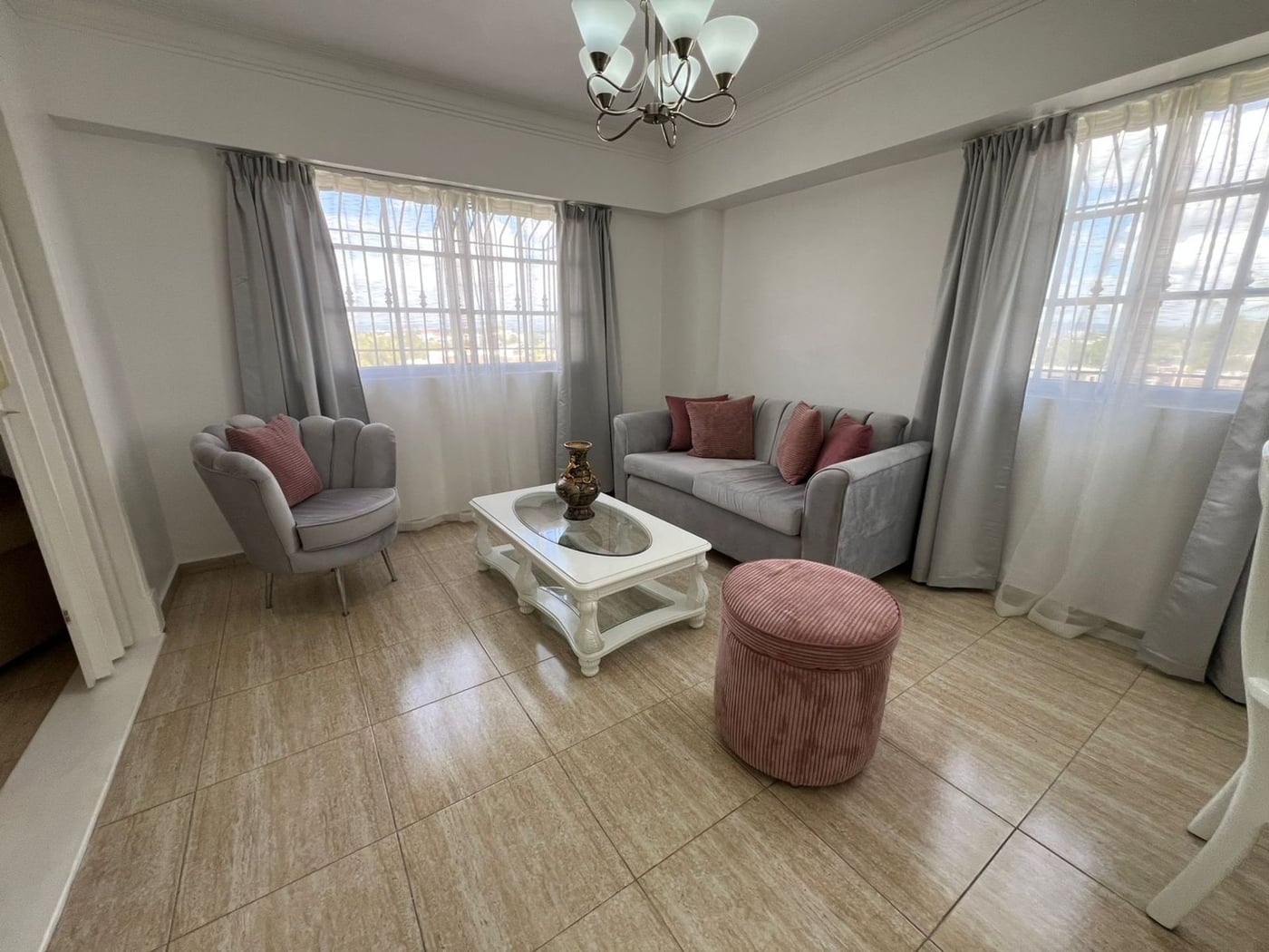 APARTAMENTO EN ALQUILER EN ARROYO HONDO – foto 2