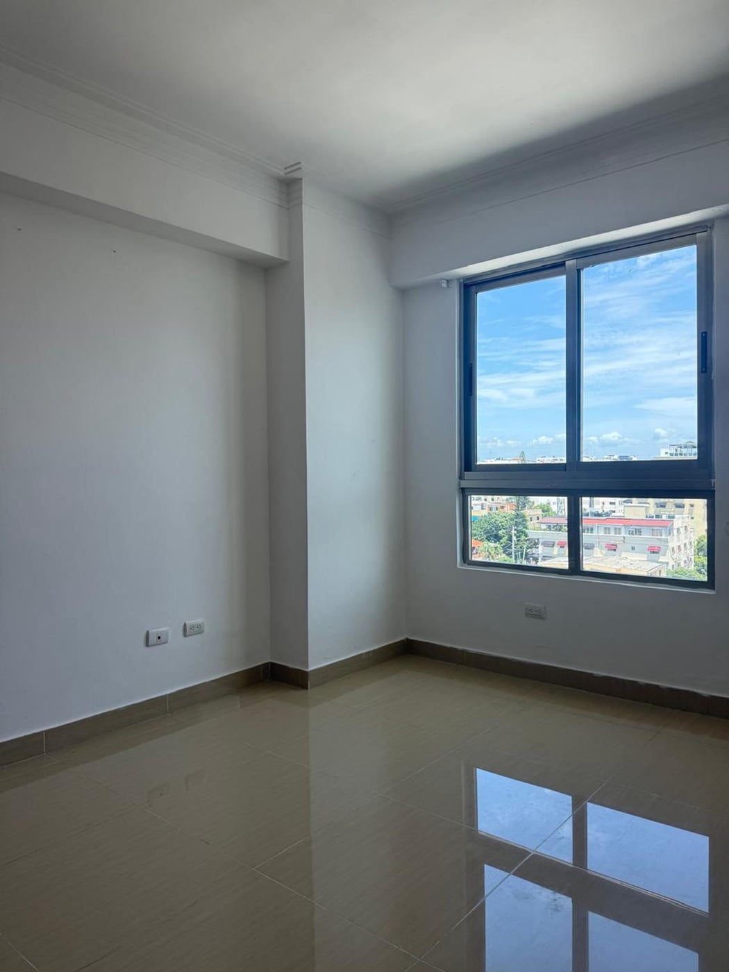 APARTAMENTO EN ALQUILER 3 HAB RÓMULO BETANCOURT – foto 10
