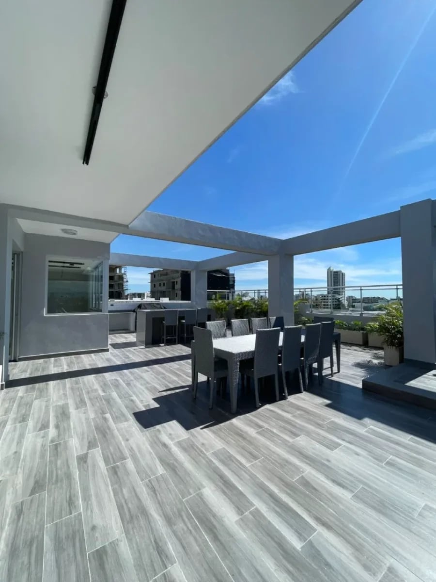 Se vende apto de 2 habitaciones con terraza MILLON – foto 1