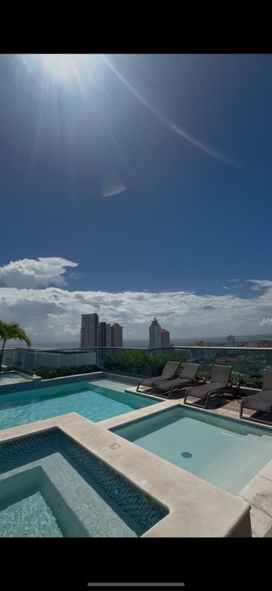 Apartamento en Alquiler en Santo Domingo – foto 1