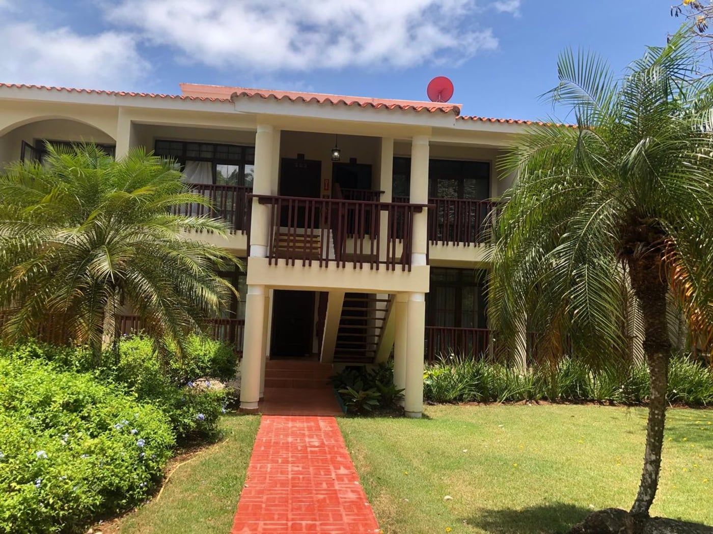 APARTAMENTO EN ALQUILER 2 DORMITORIOS GUAYACANES S – foto 2
