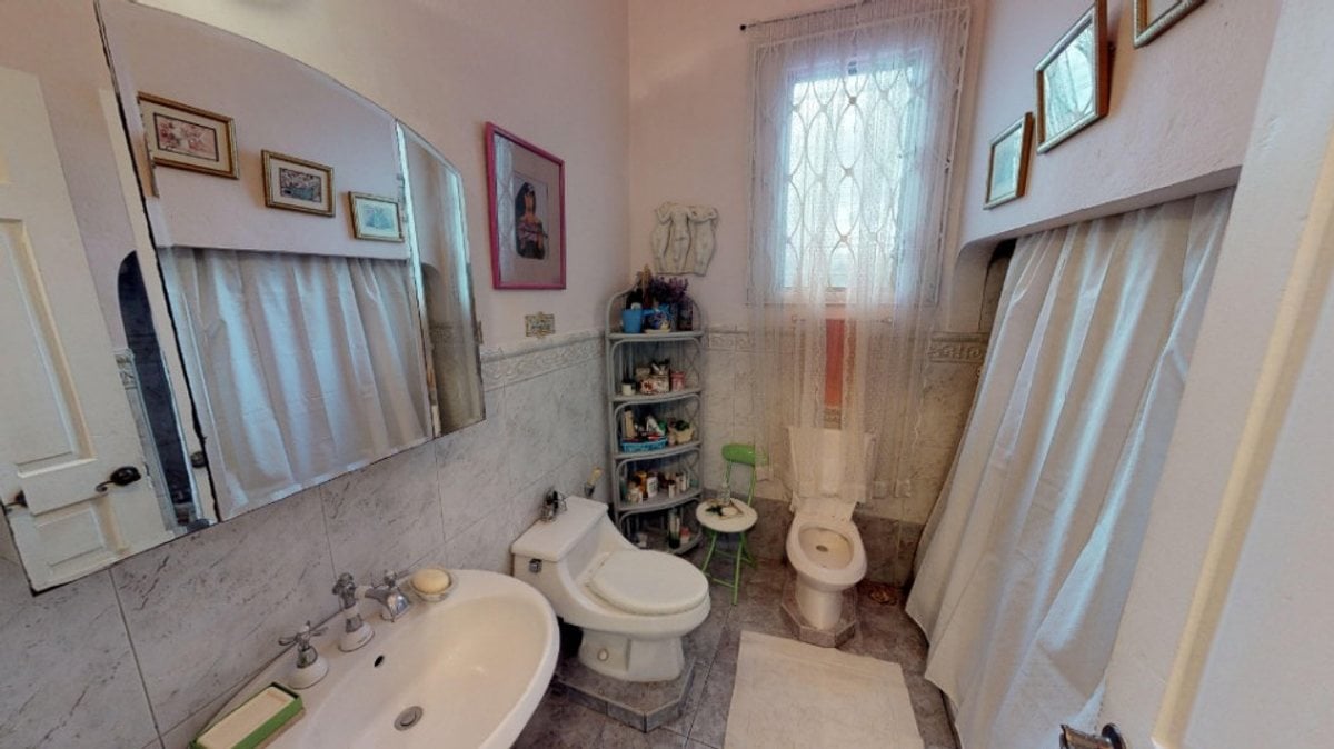 CASA EN VENTA 4 DORMITORIOS AVENIDA INDEPENDENCIA – foto 4