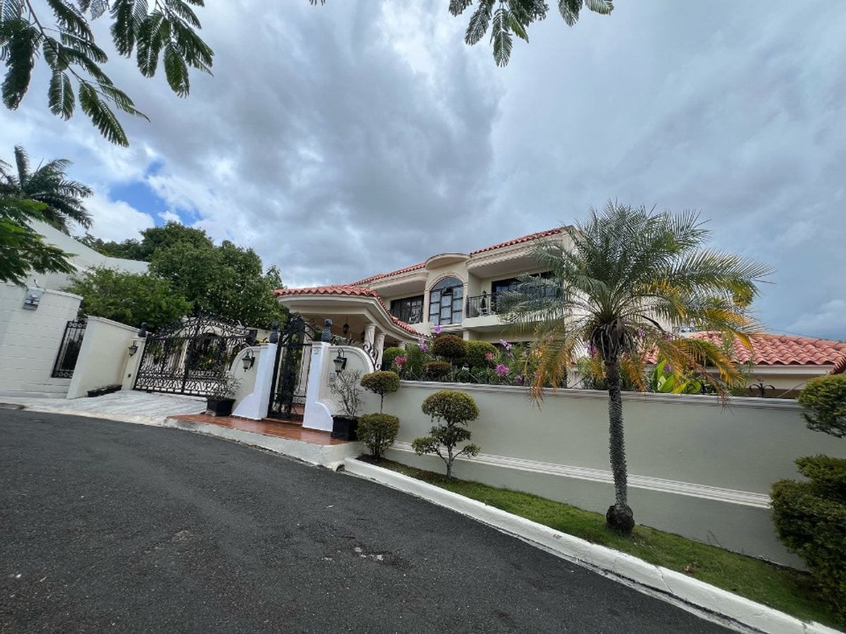 Casa de Lujo en Viejo Arroyo Hondo – foto 4