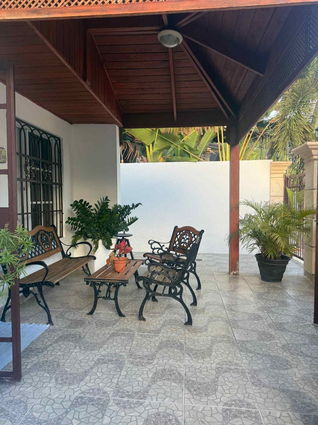 Casa de dos niveles en Costa Caribe – foto 1