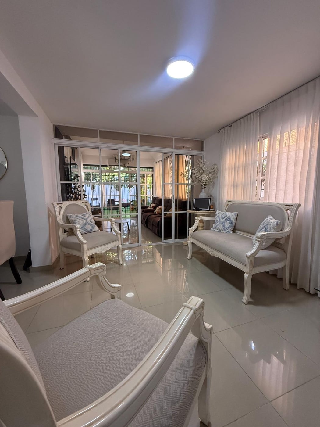 Casa de dos niveles en Costa Caribe – foto 3