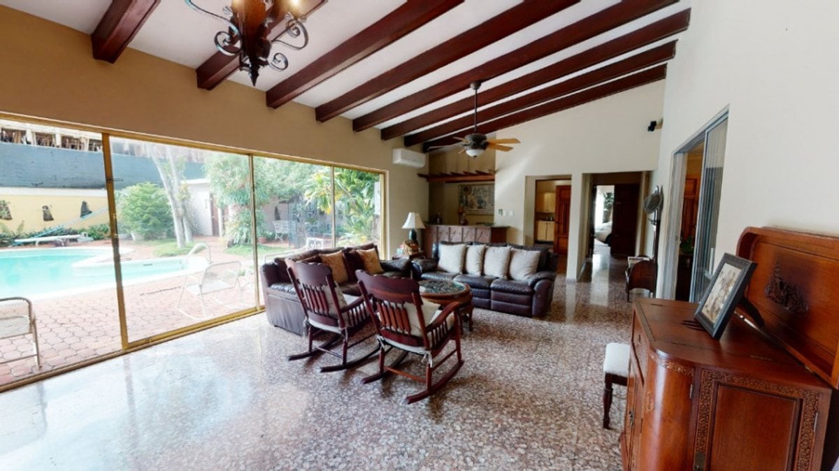 Casa de Lujo en Ensanche Naco, Santo Domingo – foto 2