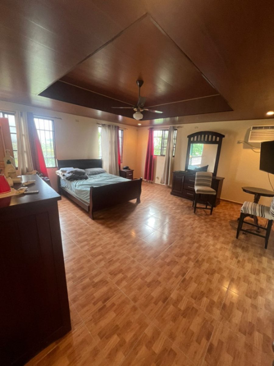 CASA AMUEBLADA CON FINCA – foto 9