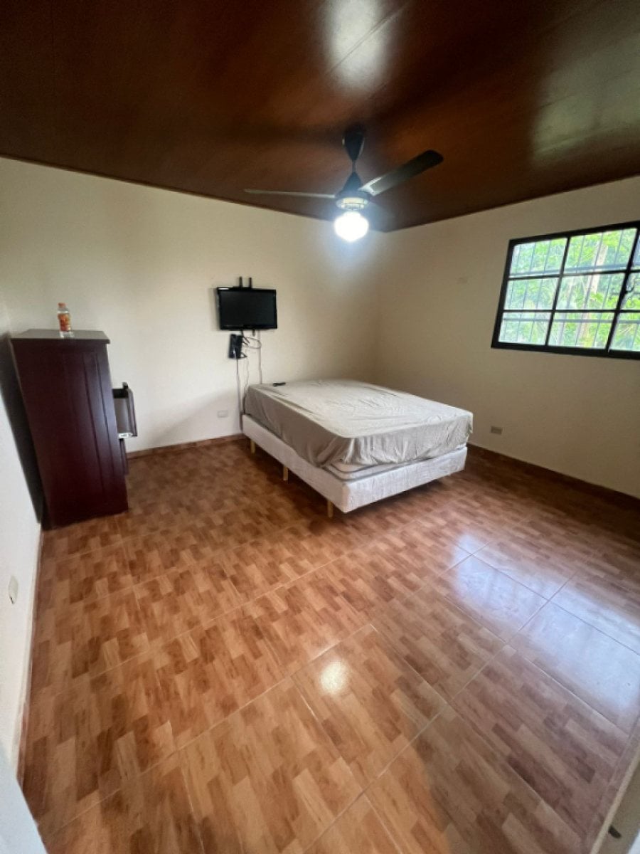 CASA AMUEBLADA CON FINCA – foto 8