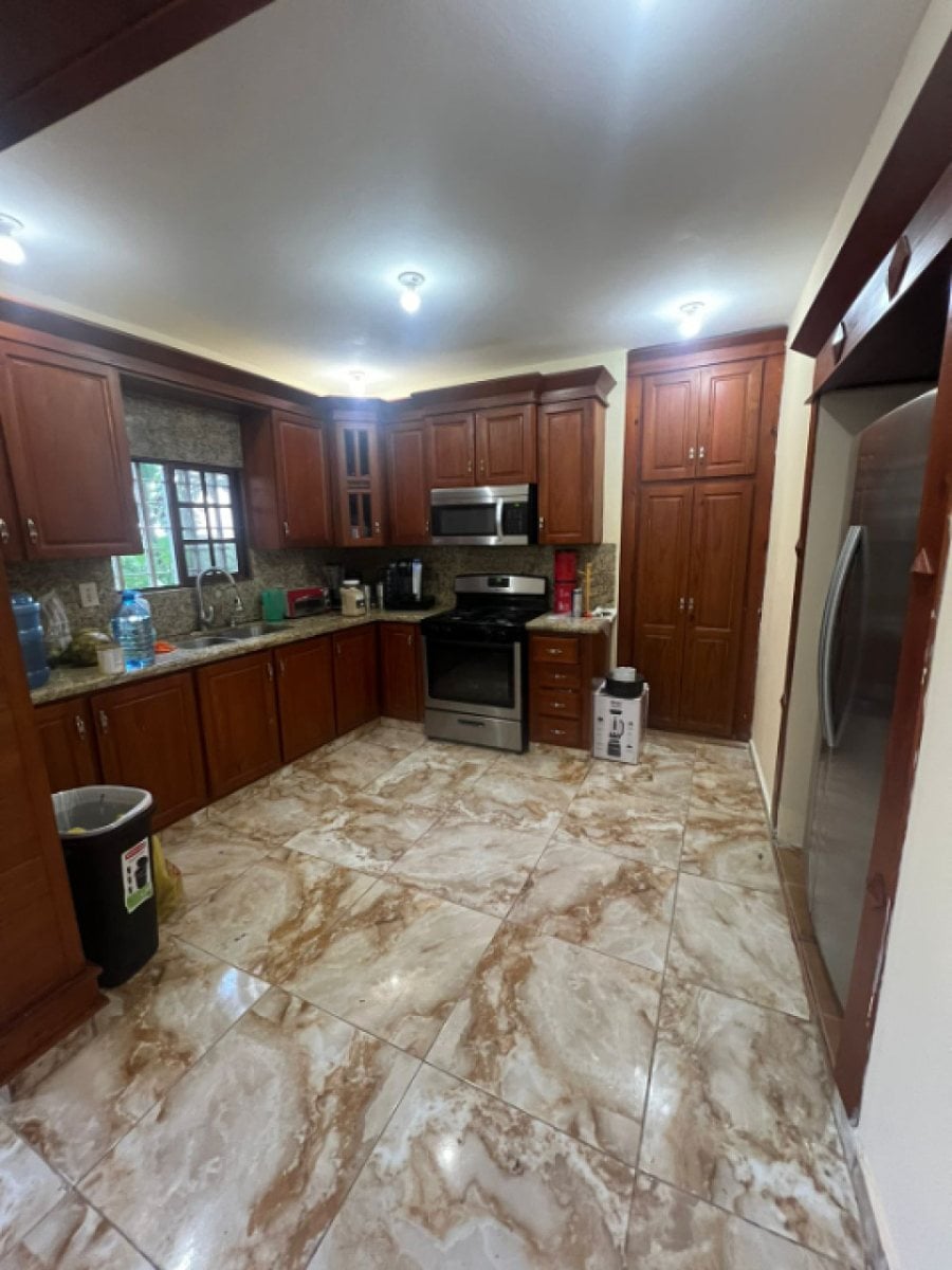 CASA AMUEBLADA CON FINCA – foto 1