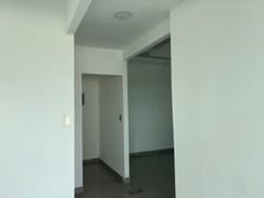 Local comercial en alquiler en la zona Oriental – foto 3