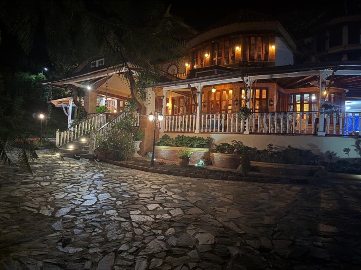 Casa de Lujo en Bonao, Sector Blanco – foto 2