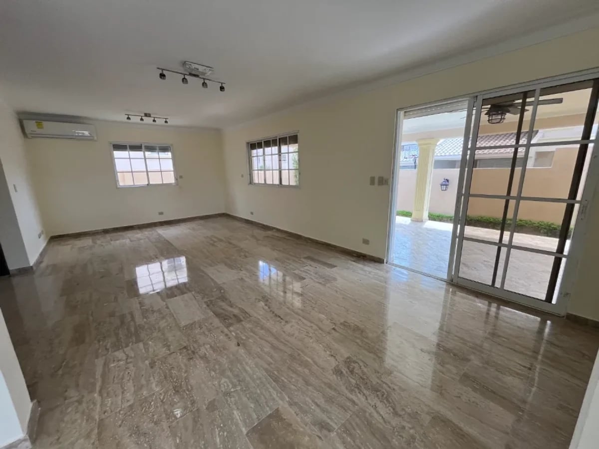 Casa de alquiler en Altos de Arroyo Hondo III – foto 3