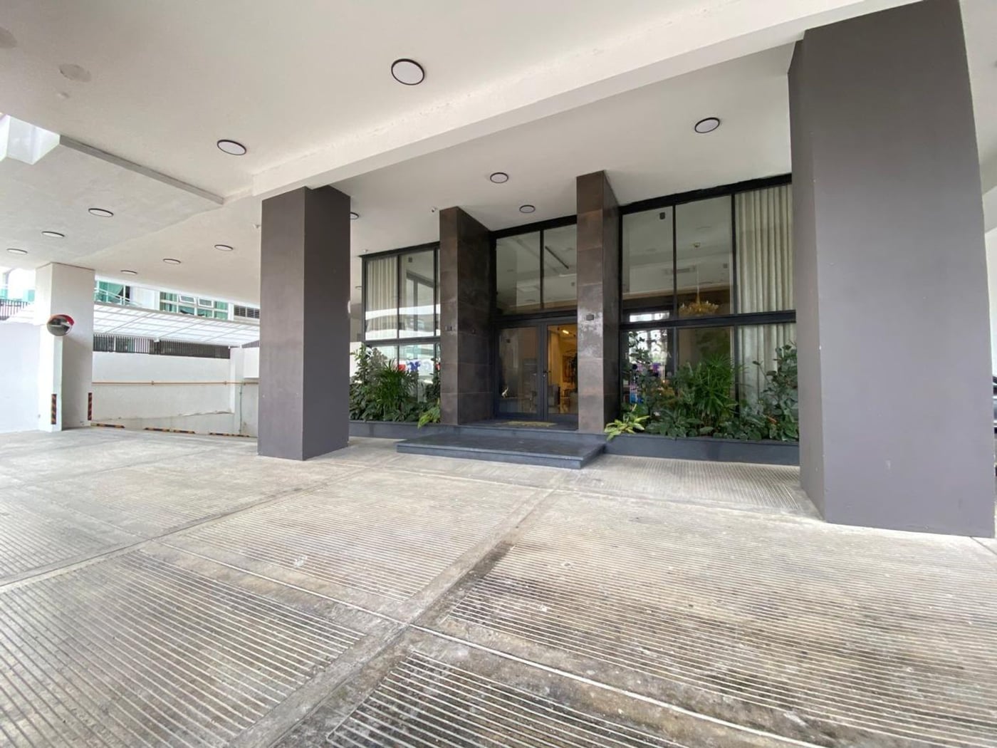 Apartamento en venta en Evaristo Morales Sto Dgo – foto 2