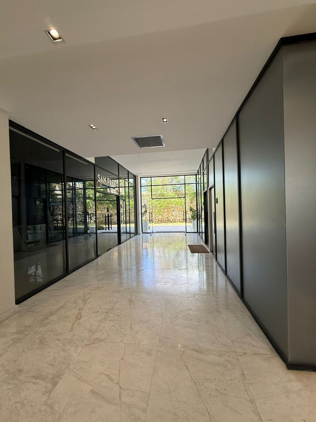 Se renta local comercial en vistacana business – foto 4