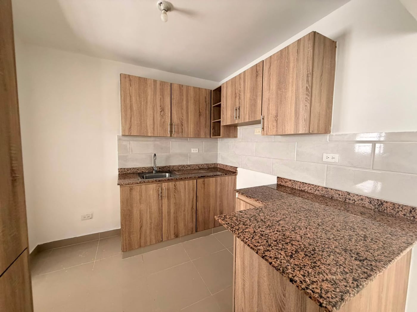 Apartamento en Alquiler – Altos de la Colombia – foto 3
