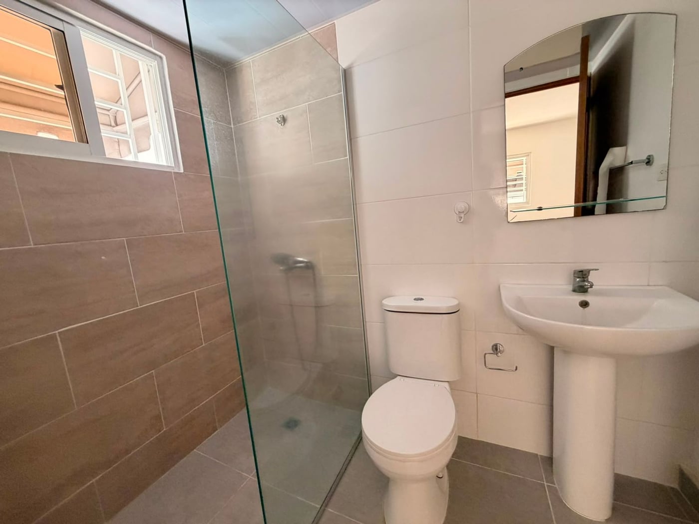 Apartamento en Alquiler – Altos de la Colombia – foto 11