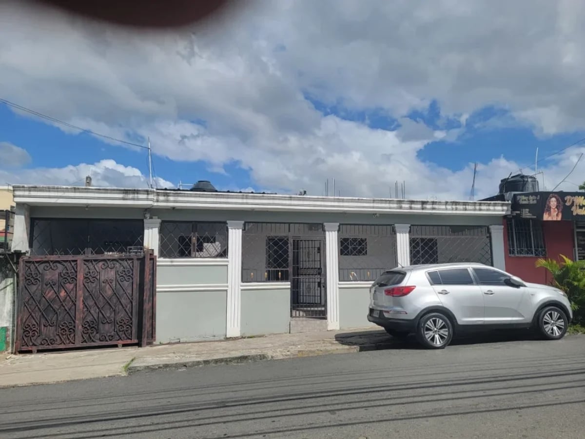 Casa en Las Caobas, Santo Domingo Oeste – foto 3
