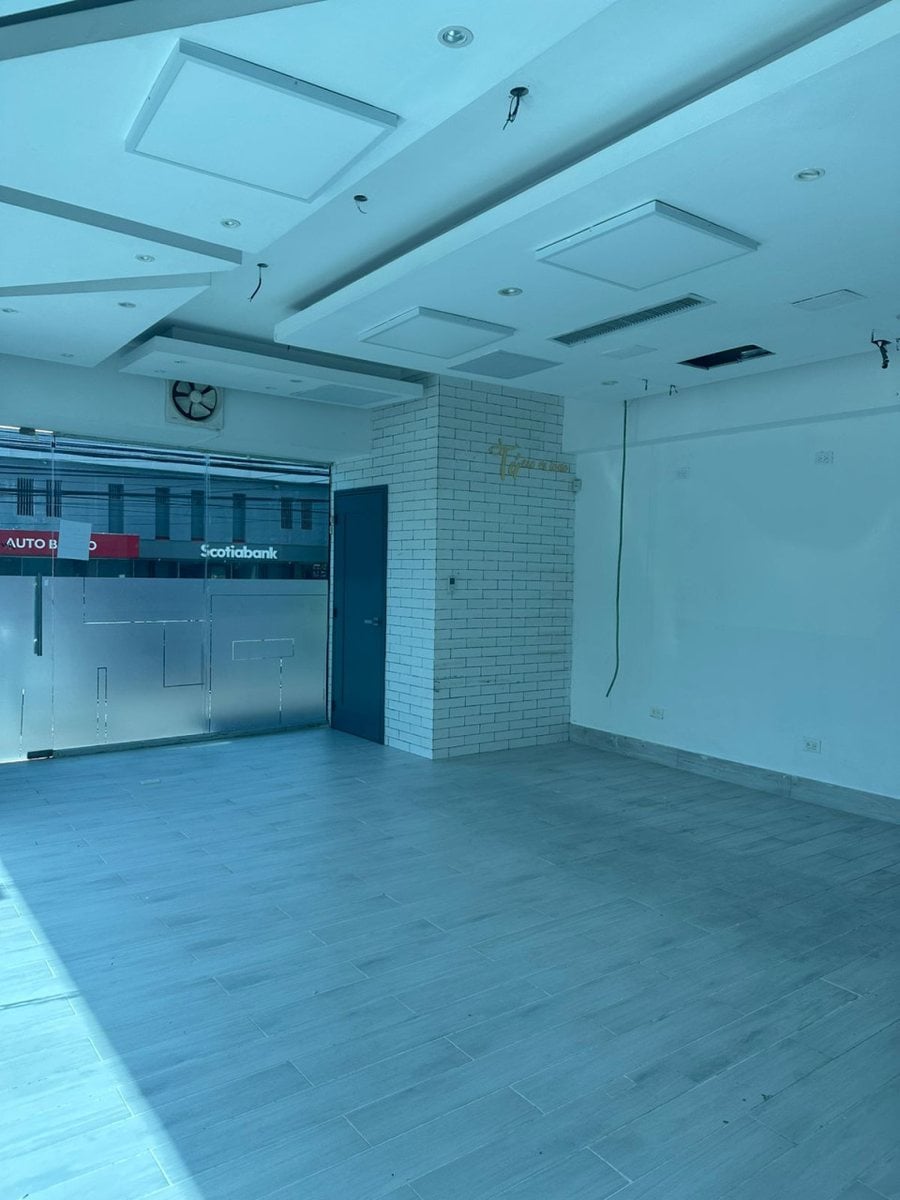 Local en 1er piso en alquiler – foto 7
