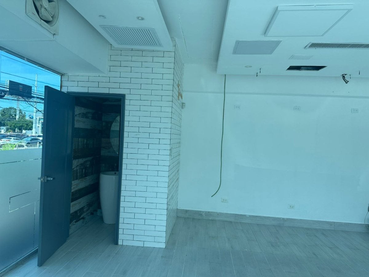 Local en 1er piso en alquiler – foto 3