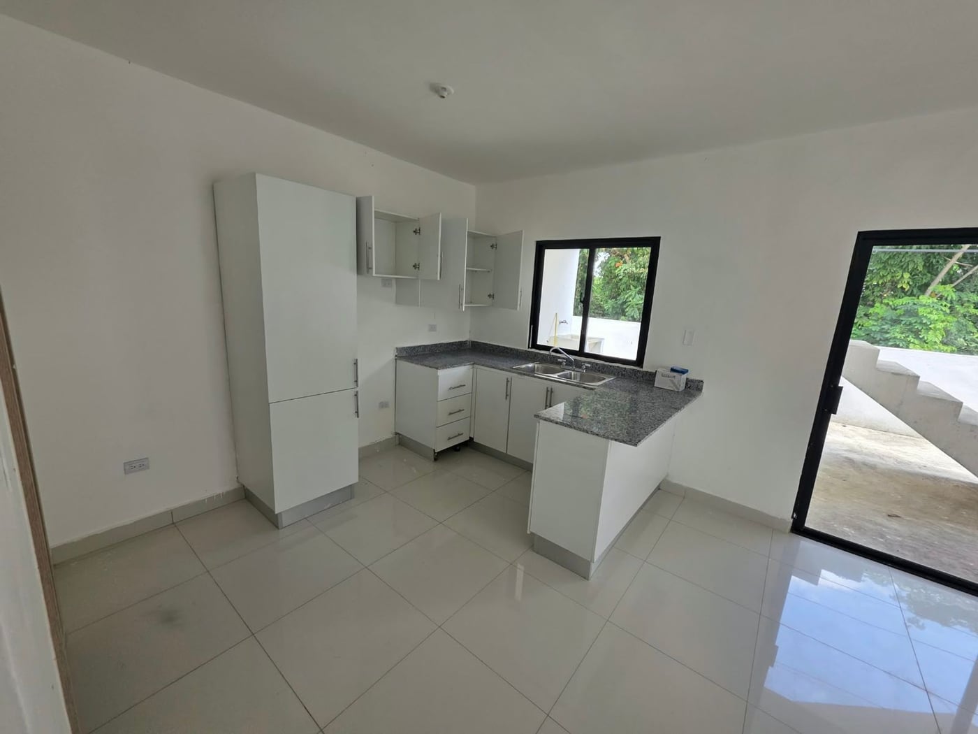 Vendo casa en Villas Naco, KM13 Autopista Duarte – foto 3