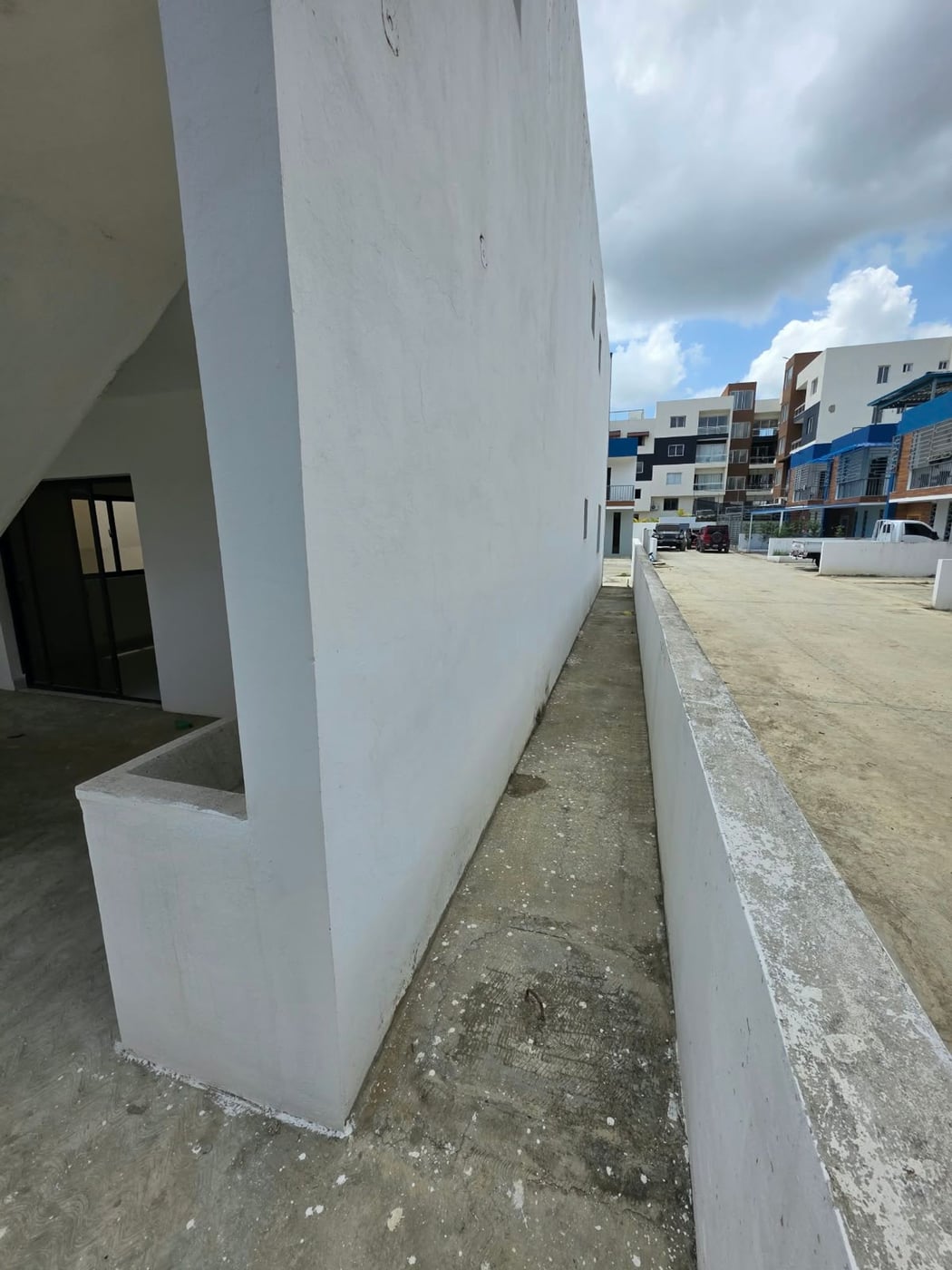 Vendo casa en Villas Naco, KM13 Autopista Duarte – foto 6