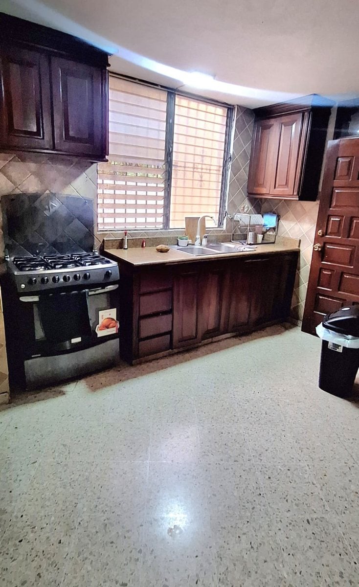 Casa en Los Restauradores, Santo Domingo – foto 9