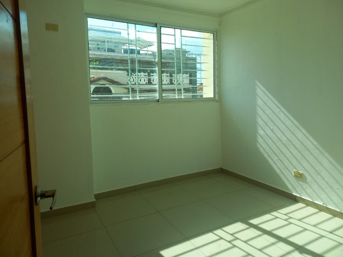 Apartamento En Residencial Nuevo Amanecer, Santo D – foto 8
