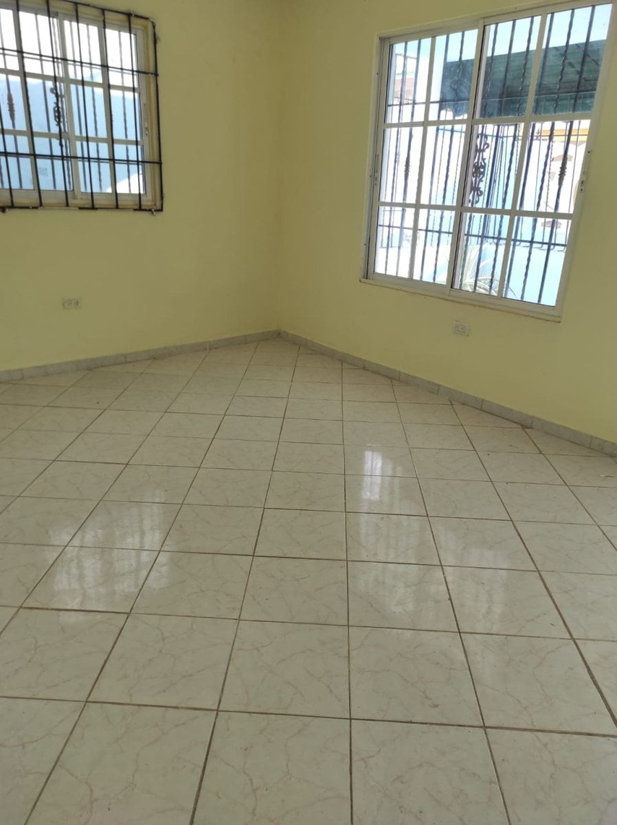 Casa en San Isidro Adentro, Santo Domingo Este – foto 3