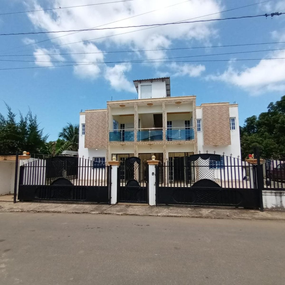 Edificio en venta en Urbanización Aurora, Río San Juan – foto 1