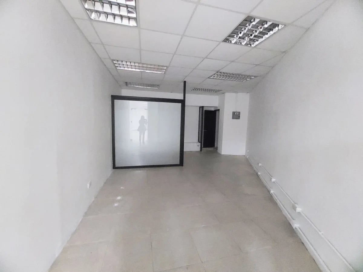 Local comercial en Arroyo Hondo – foto 1