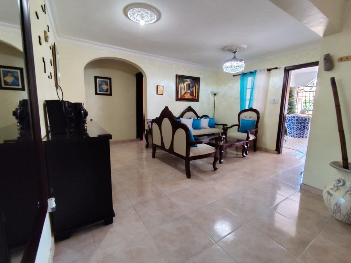 Casa en Santo Domingo Norte, 5 habitaciones – foto 8