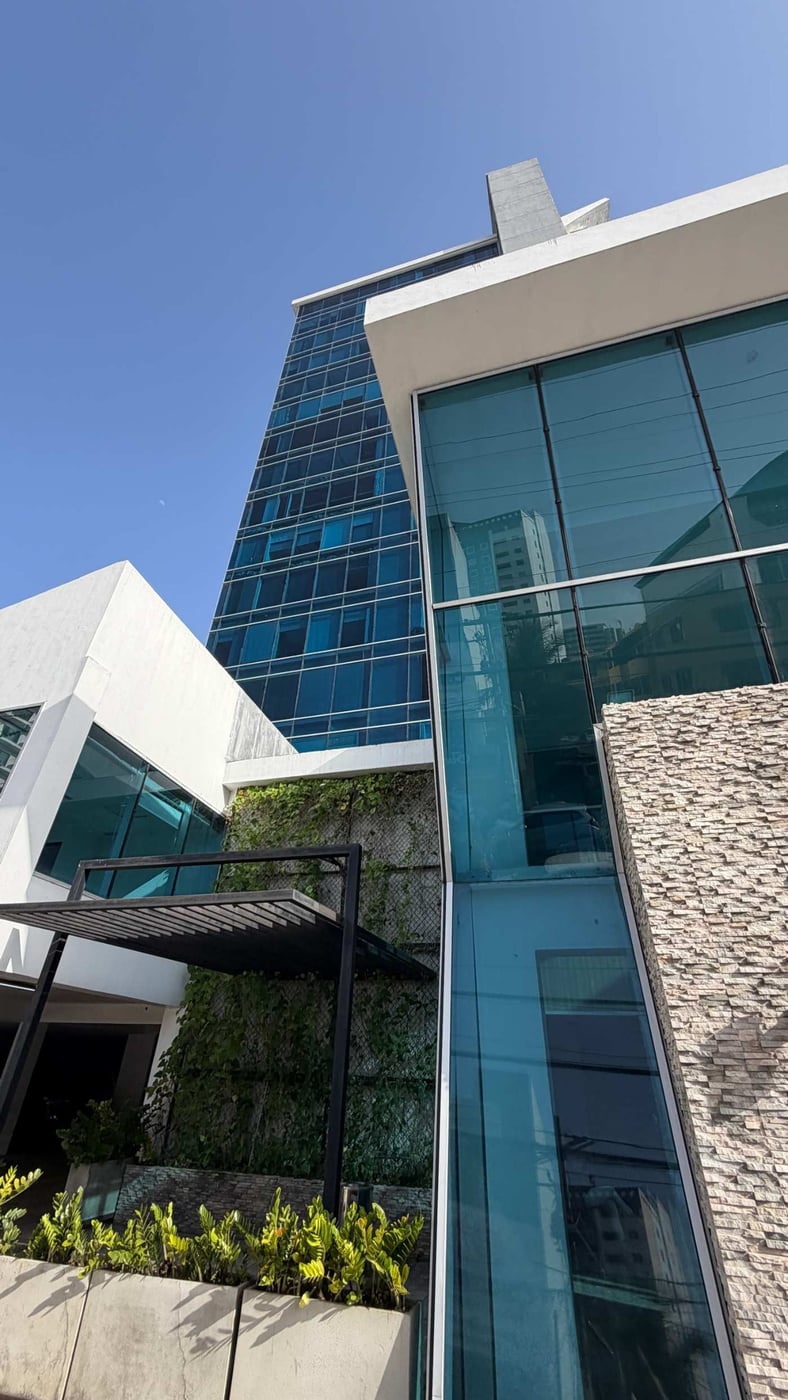 Local de oficina en venta 92 m² ensanche naco sant – foto 1
