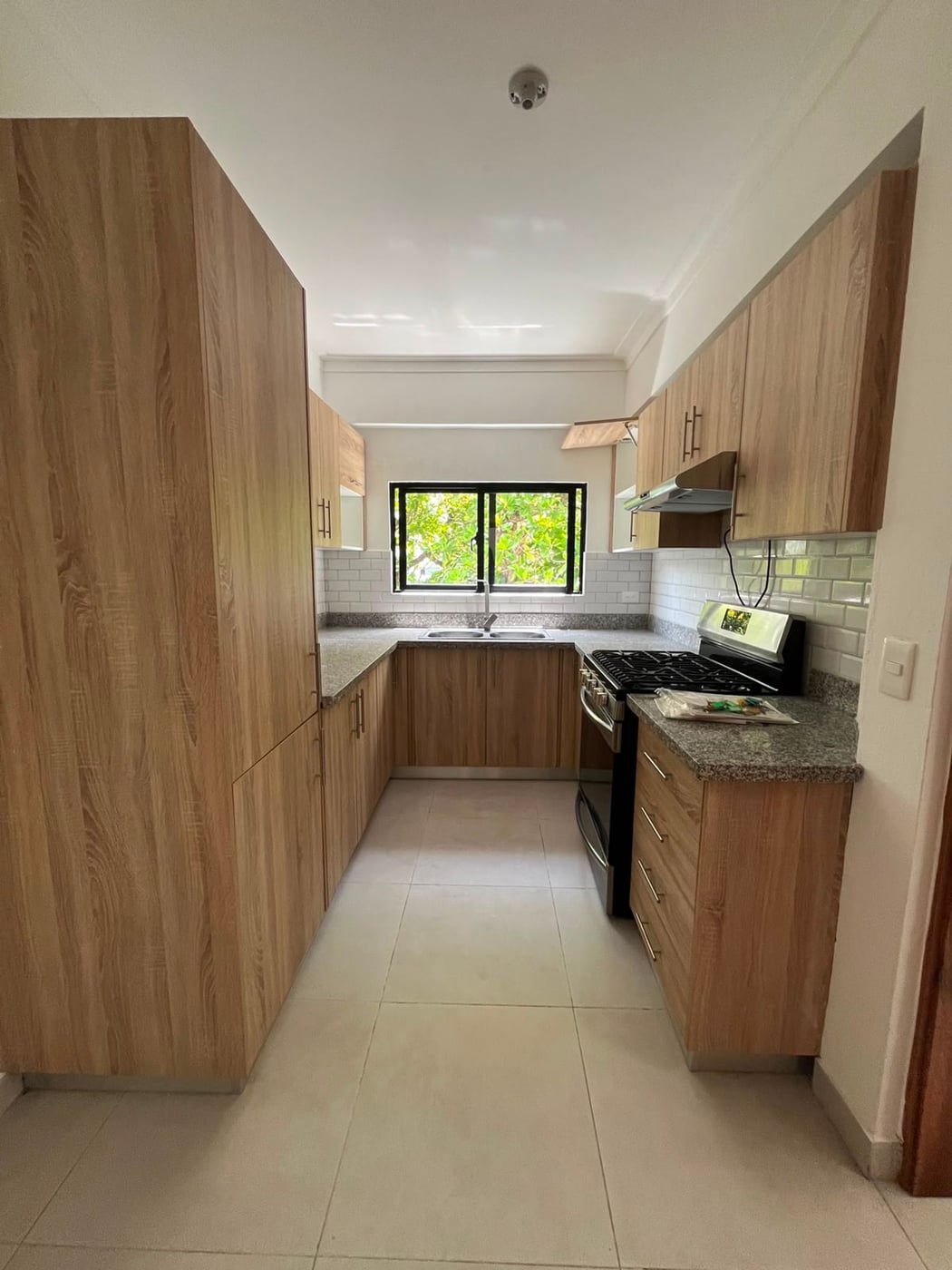 APARTAMENTO DE ALQUILER EN GAZCUE – foto 11