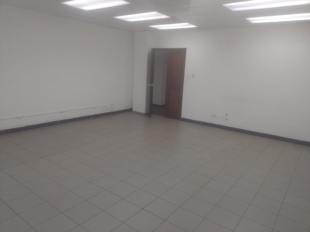 Local Comercial en Alquiler en La Julia – foto 1