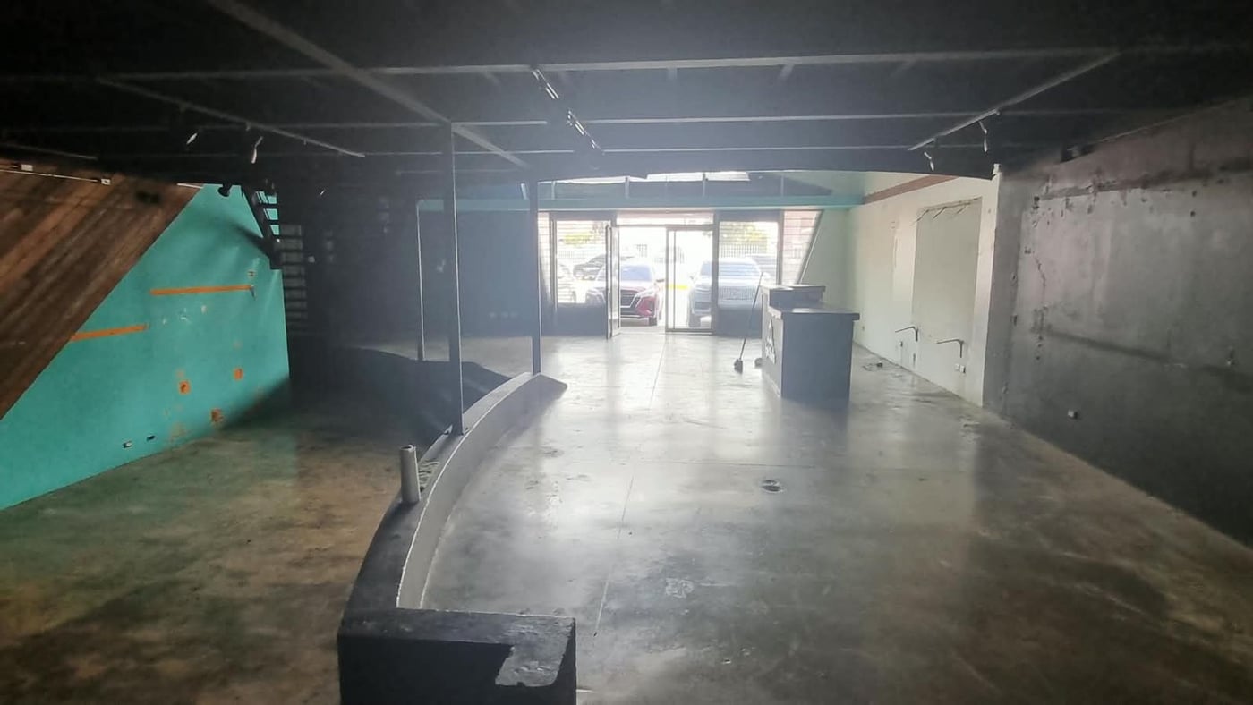 EDIFICIO EN ALQUILER 265 M² AVENIDA DE LOS PRÓCERE – foto 2