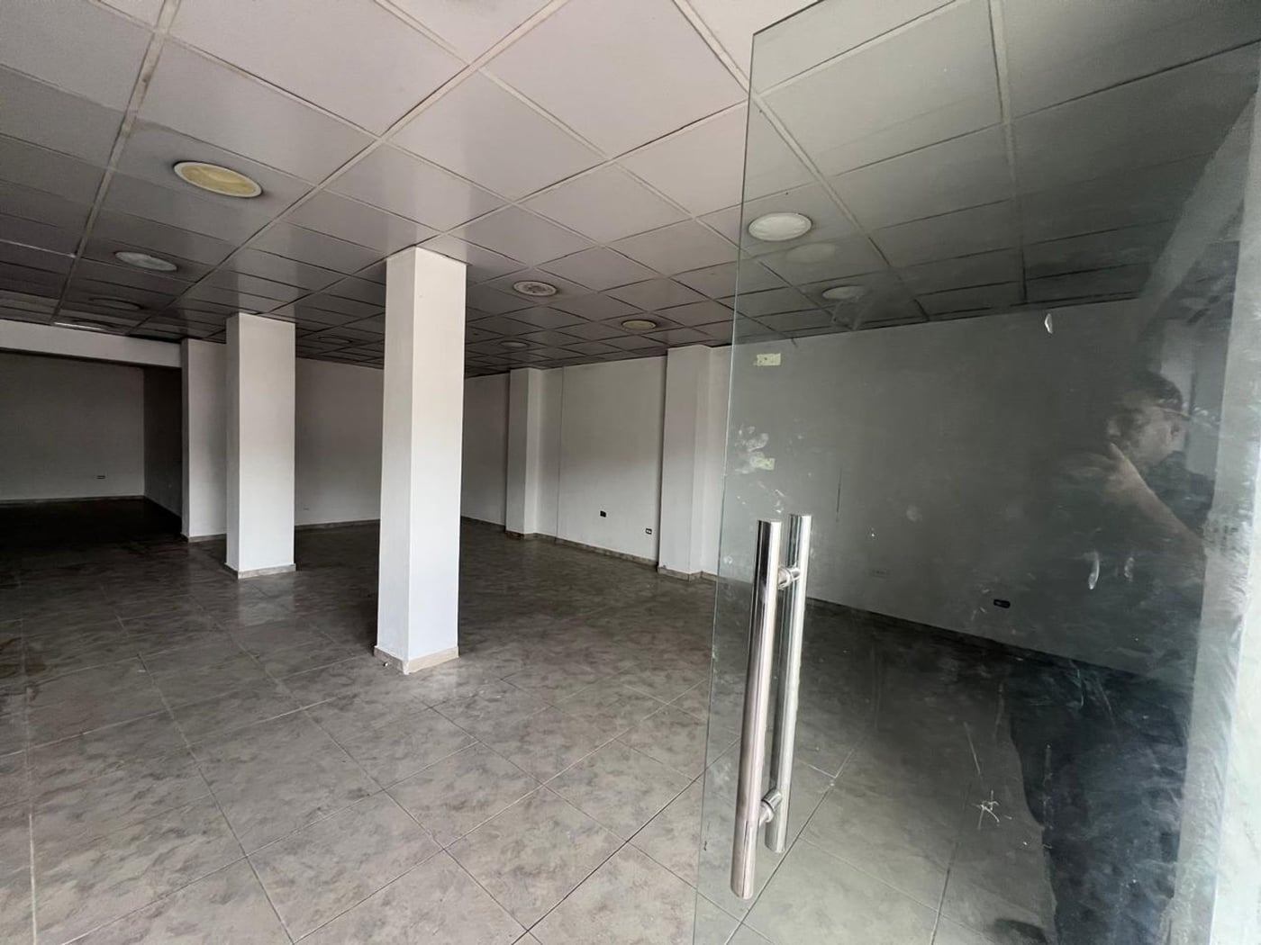 LOCAL COMERCIAL EN VENTA – foto 3