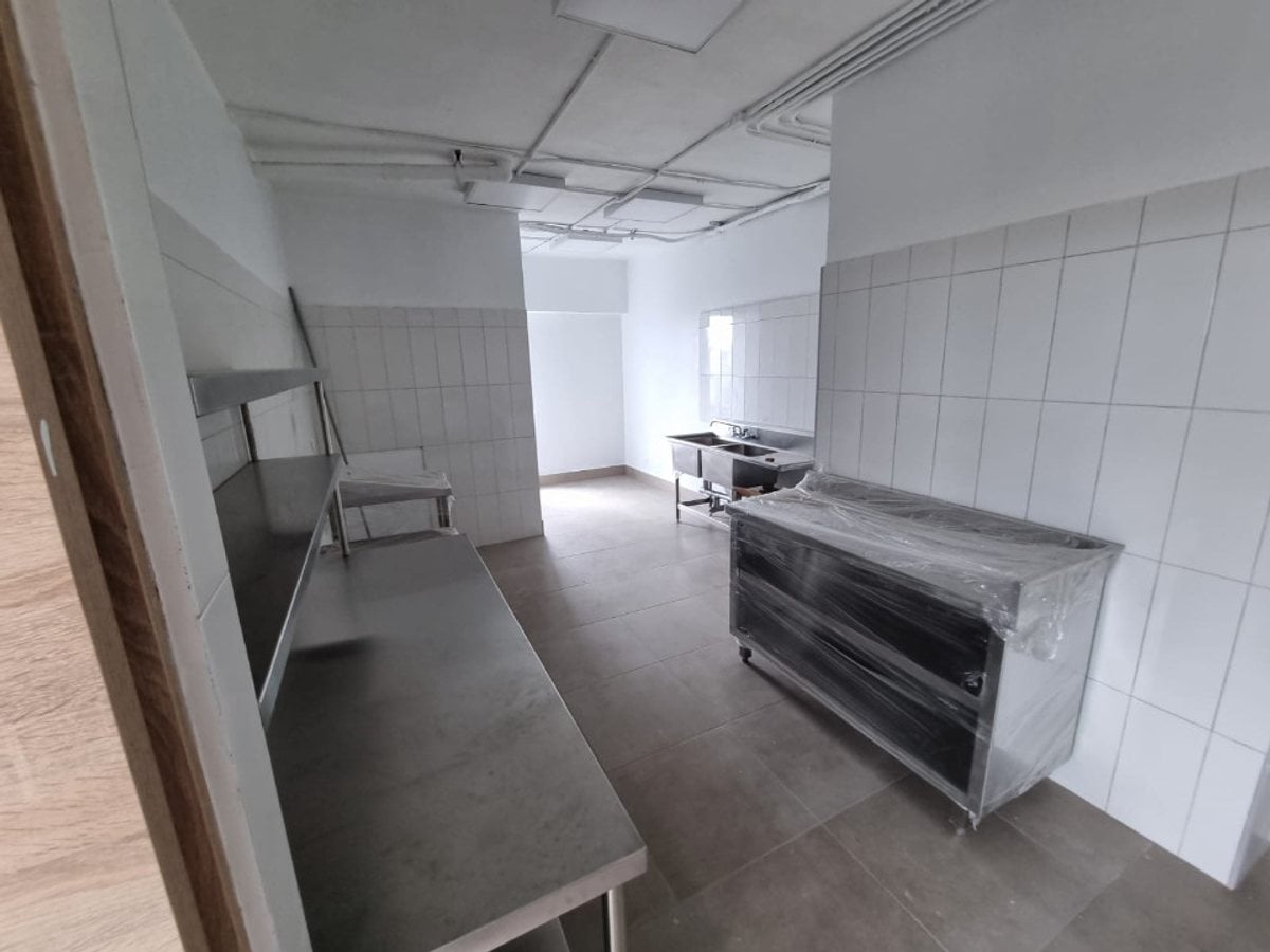 Local Comercial En Ensanche Serralles, Santo Domin – foto 4