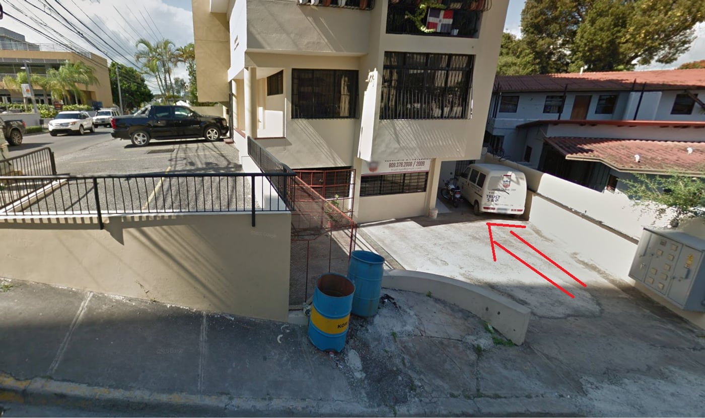 Local Comercial en Arroyo Hondo, Santo Domingo – foto 1