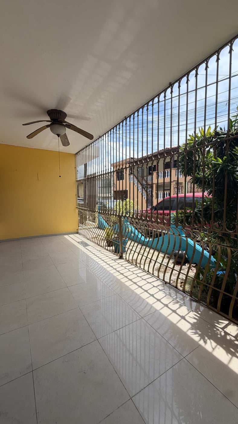 CASA EN VENTA EN LAS PALMAS DE ALMA ROSA – foto 2