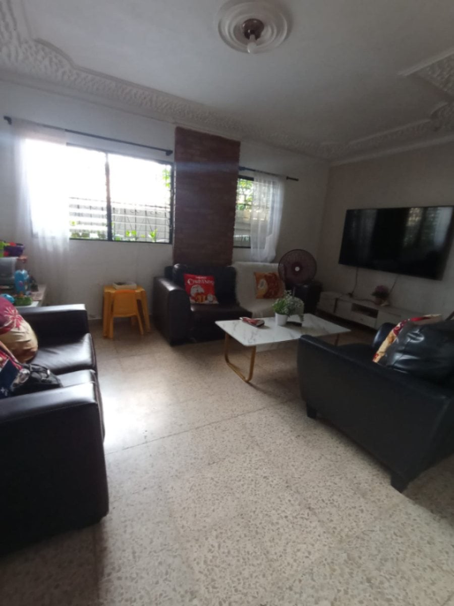 Casa en Ensanche Ozama, Santo Domingo Este – foto 2