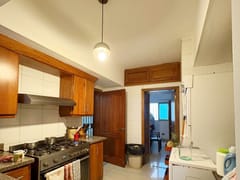 Exclusivo apartamento en Piso 11 con 5 parqueos – foto 11