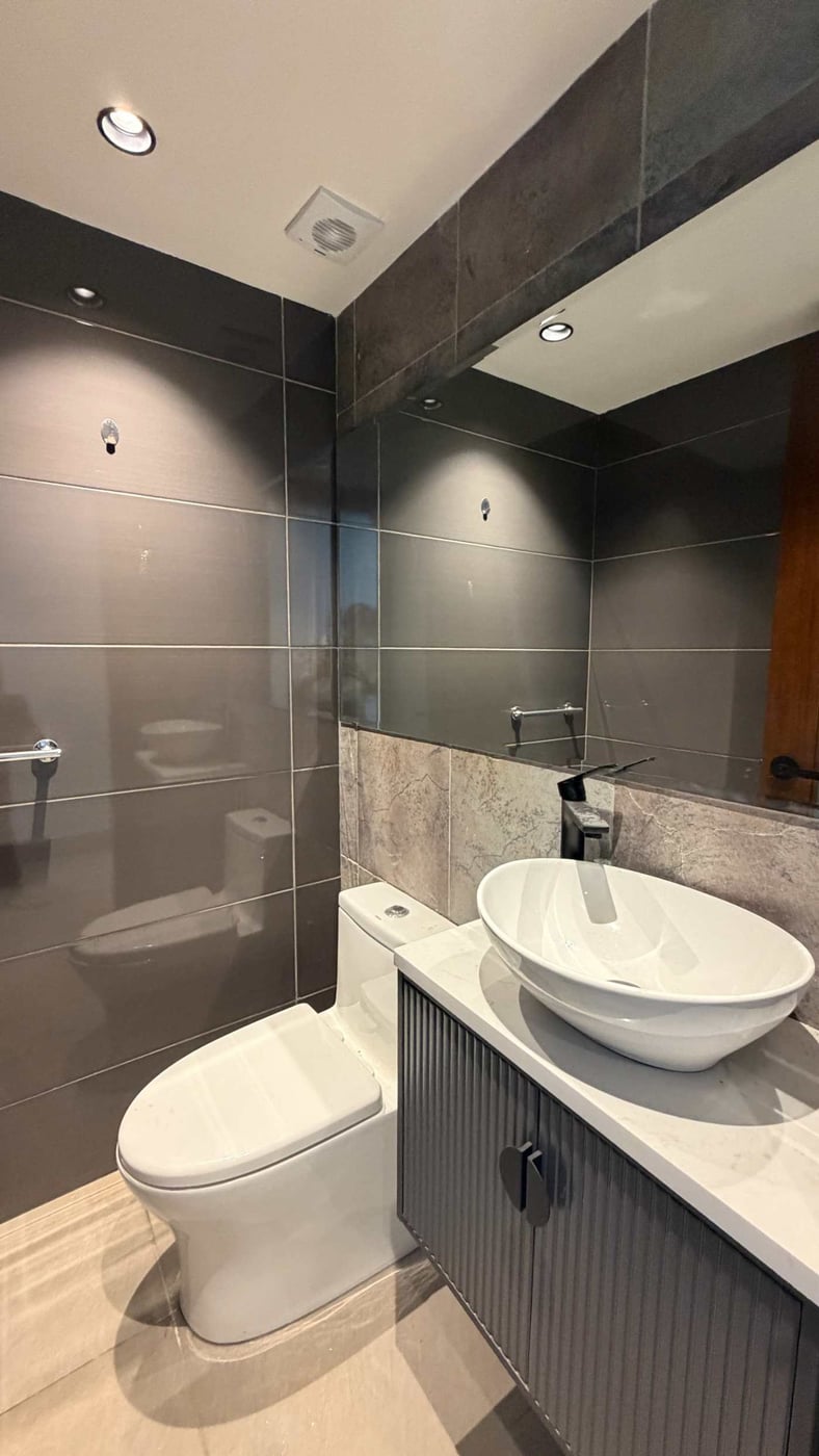 Apto alquiler LInea Blanca Piantini piso alto – foto 10