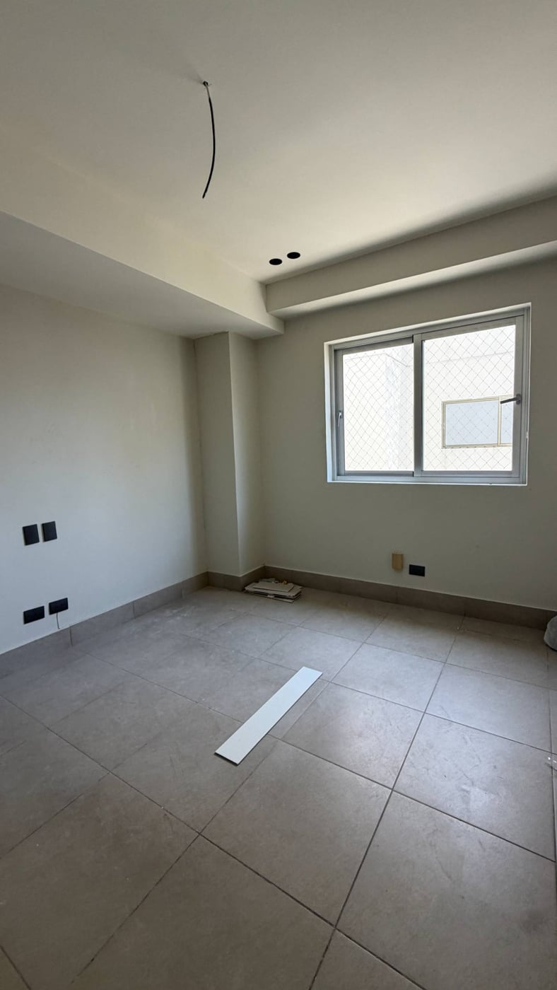 Apto alquiler LInea Blanca Piantini piso alto – foto 7