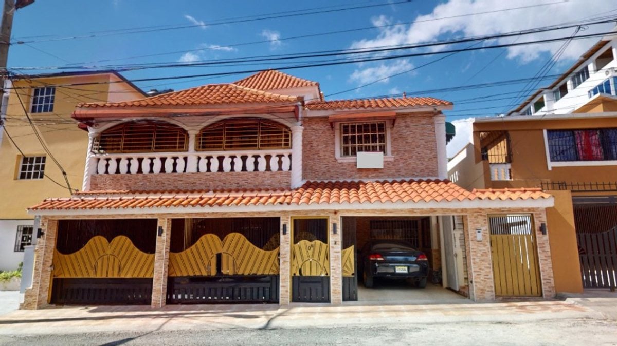 CASA EN VENTA 8 DORMITORIOS LOS FRAILES I SANTO DO – foto 1