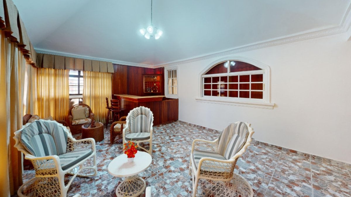 CASA EN VENTA 8 DORMITORIOS LOS FRAILES I SANTO DO – foto 3